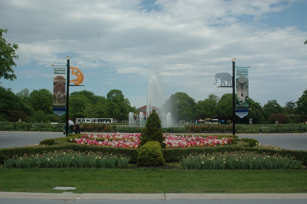 Brookfield Zoo - West Mall