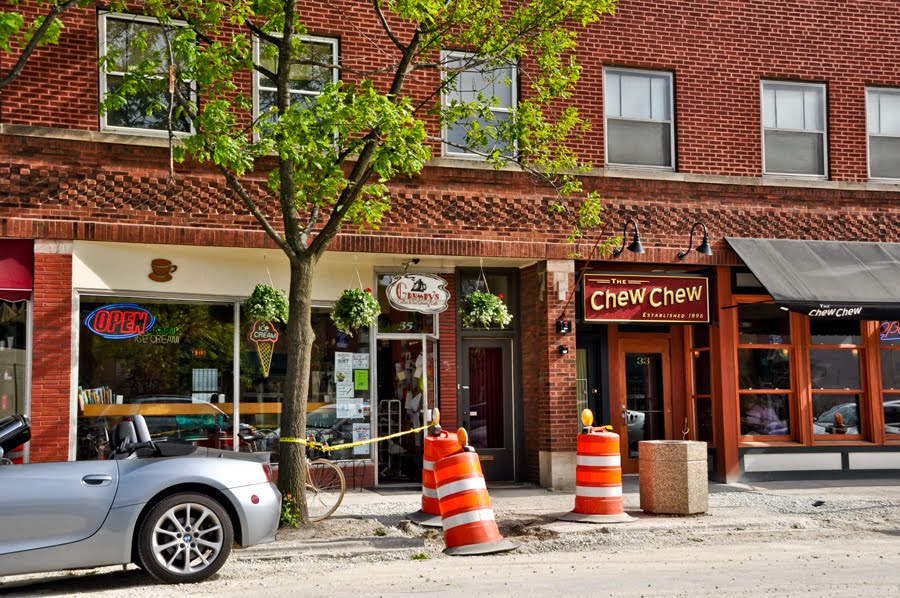 Grumpys Ice Cream/ Chew Chew Cafe-Riverside