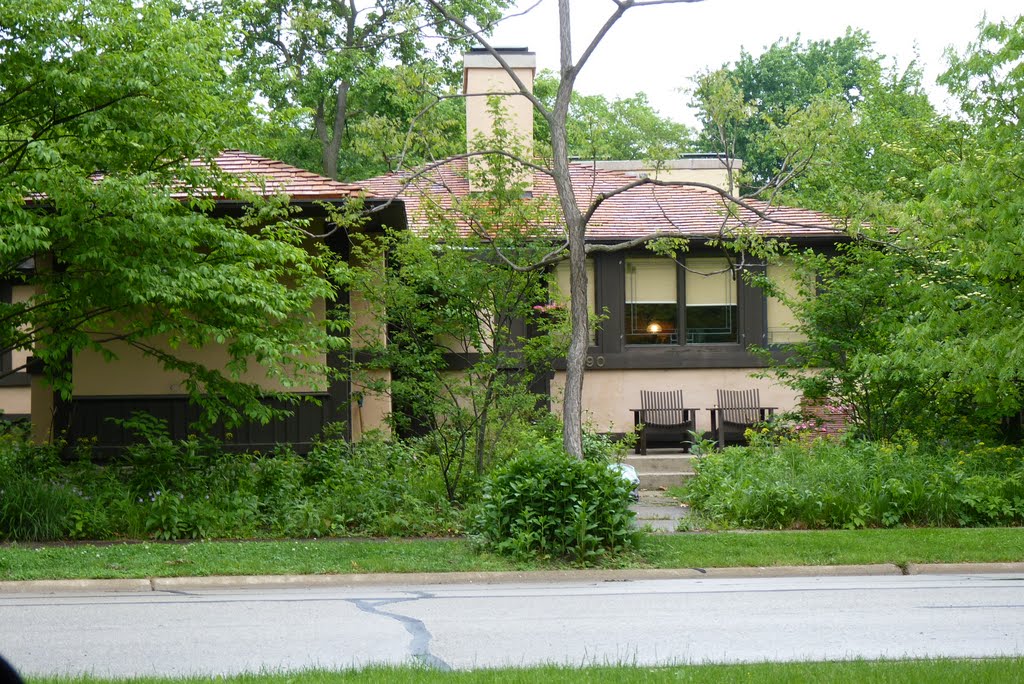 FLWs Gardeners Cottage on Coonley House Complex in Riverside IL