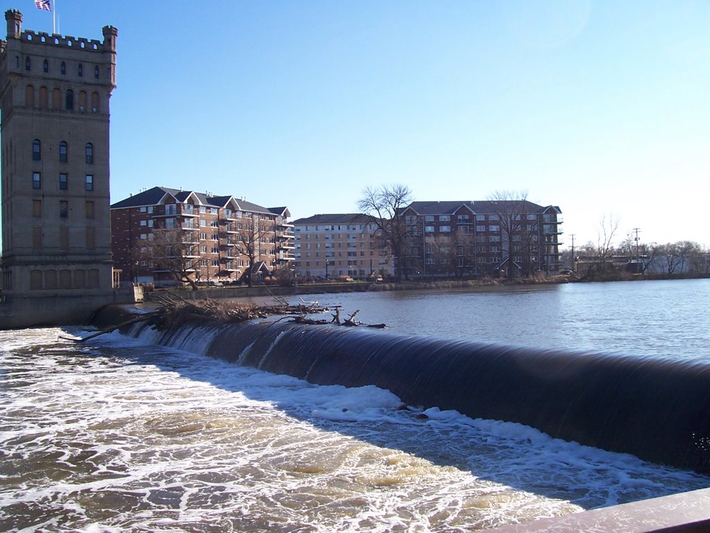 Falls on the Des Plaines River
