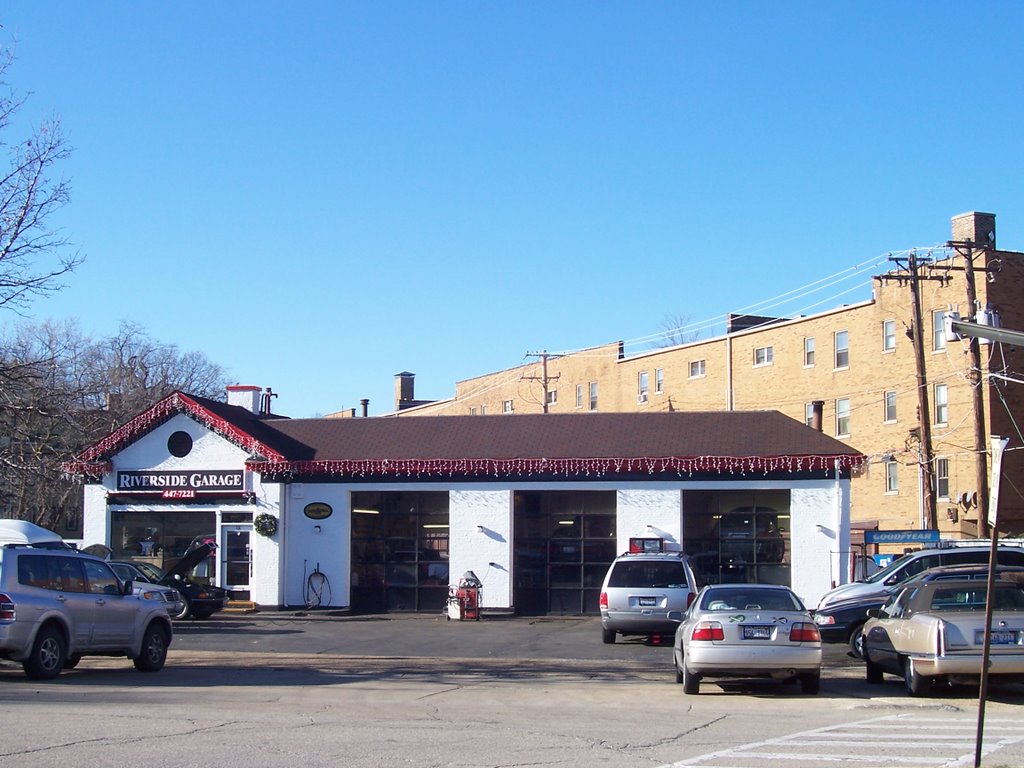 Riverside Garage