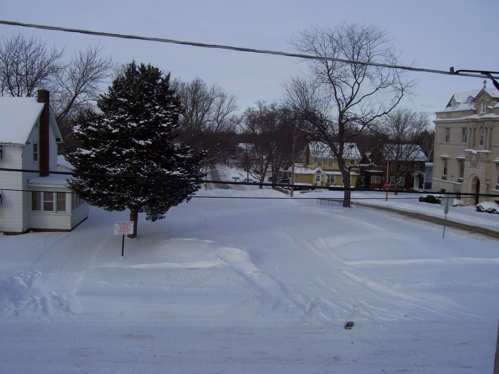 snow n court st