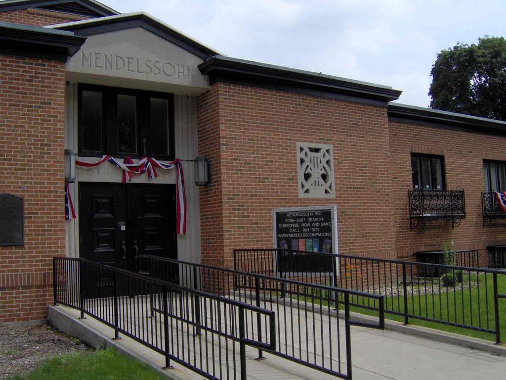 Mendelssohn Performing Arts Center, GLCT