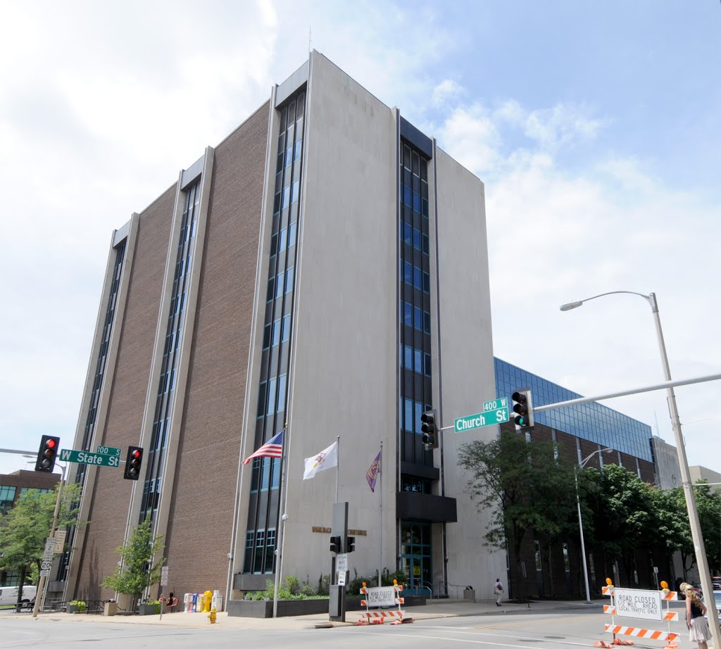 Winnebago Co. Courthouse (1968) Rockford, IL 7-2013