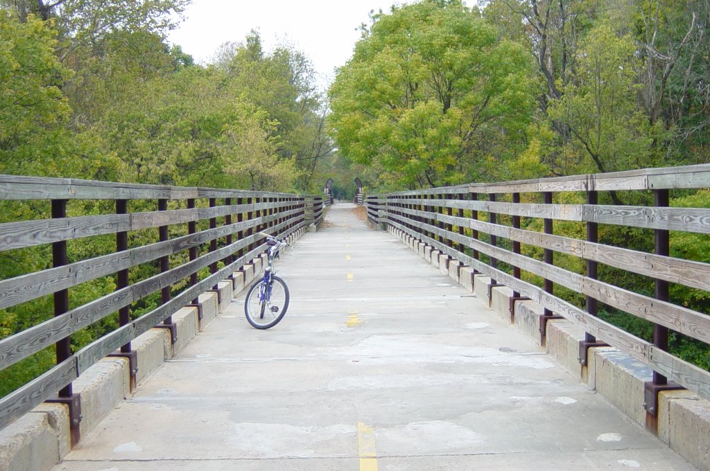 Bridge over Cahokia creek, MCT Watershed trail