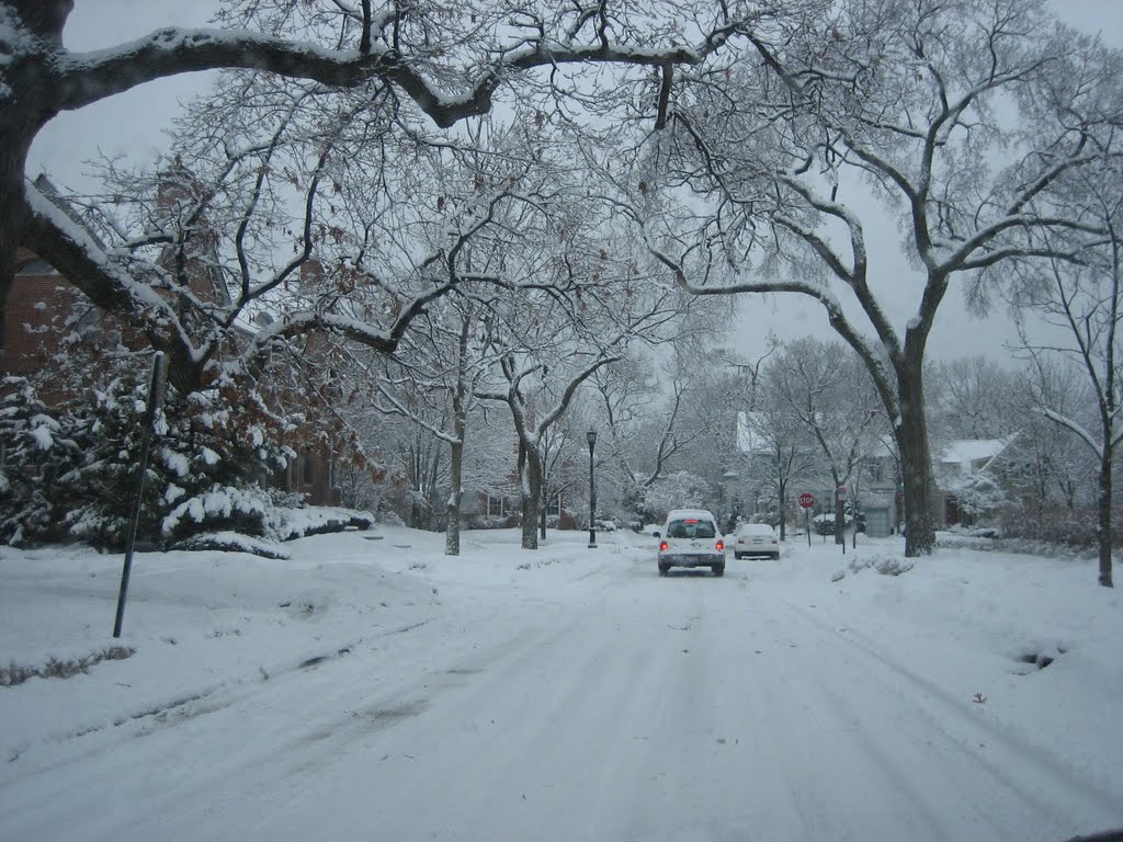 Skokie-Illinois-Early in the morning,going to work!