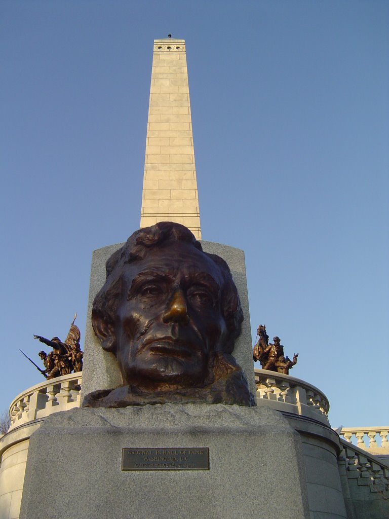 Lincolns tomb, everyone wants to rub his nose.