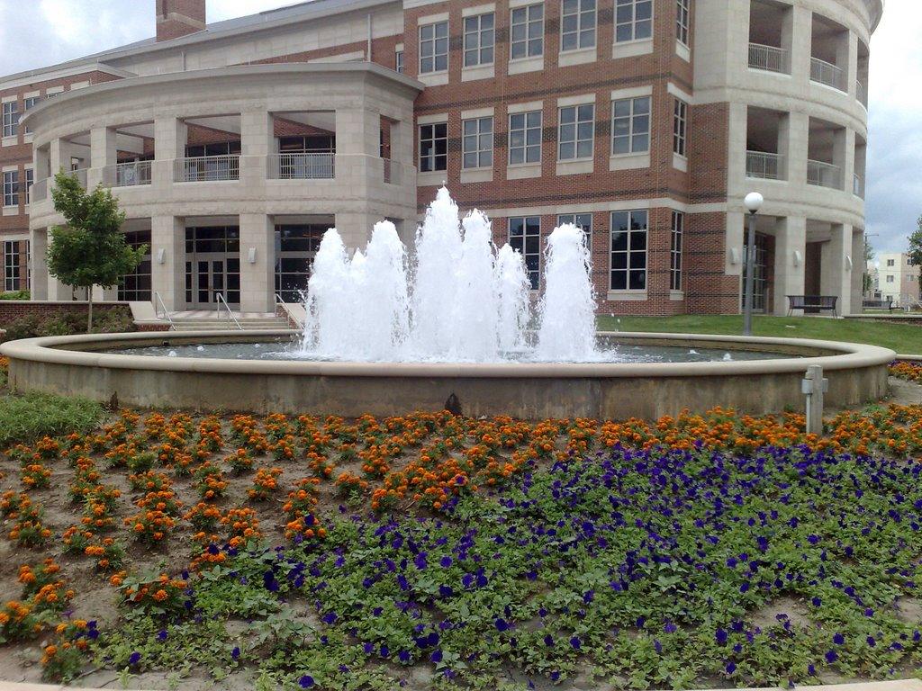 University of Illinois, Alice Campbell Alumni Center