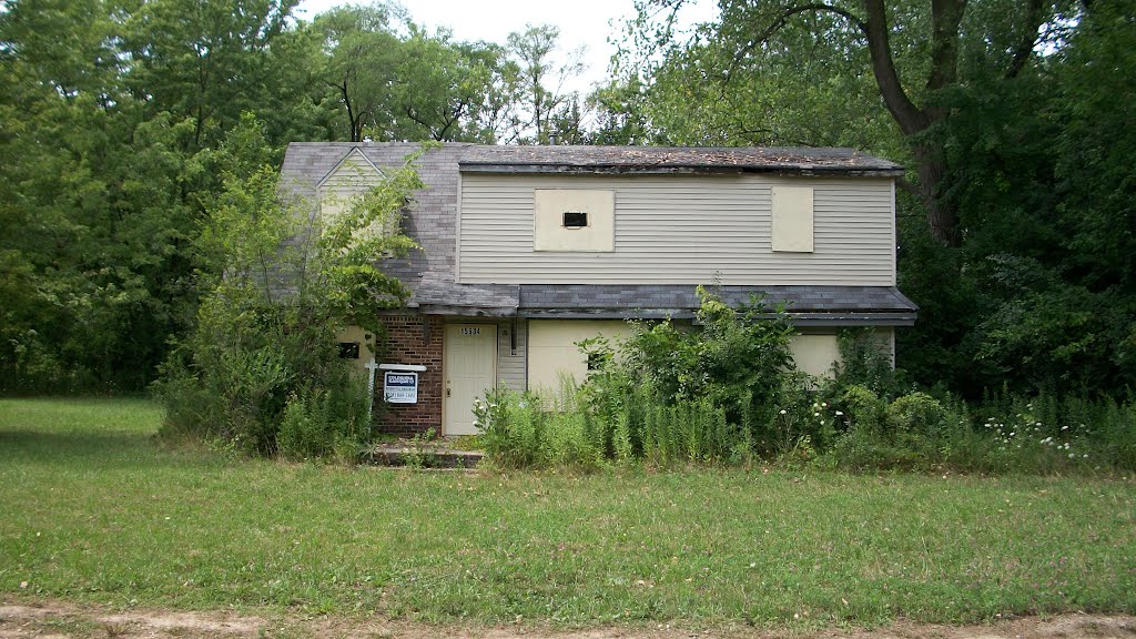 ARTESIAN AVE
