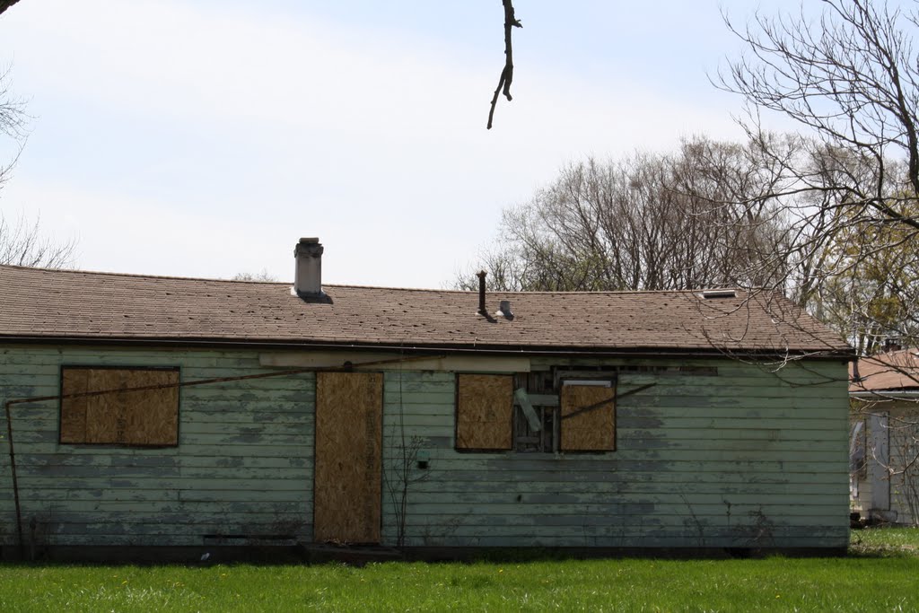 Another abandoned house in Harvey