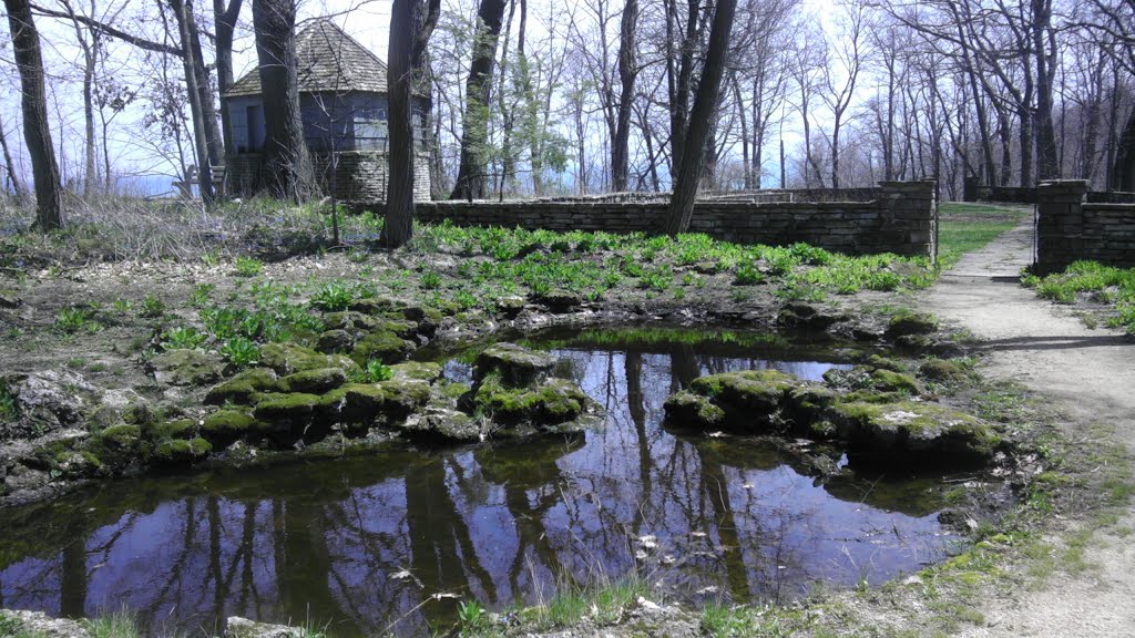 Millard Park - Blufftop Garden