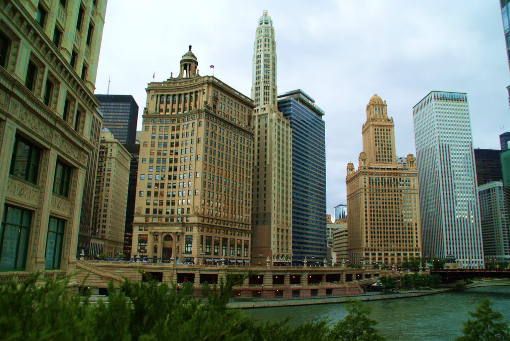 Downtown Chicago.  Dedicated to Marlene.