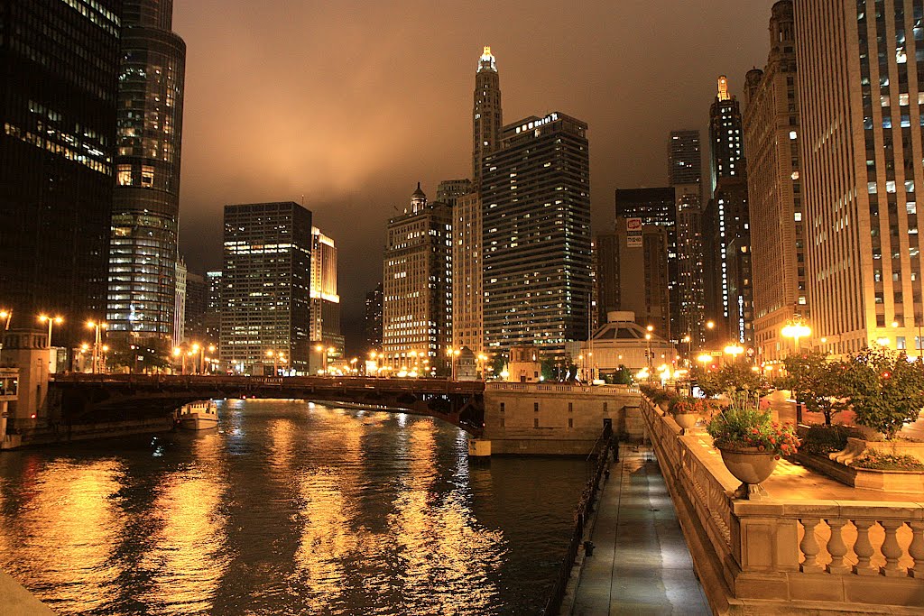 Chicago River.