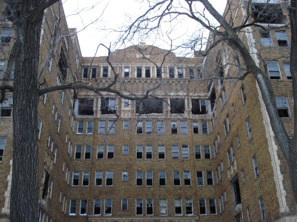 Super run down 9-10 story building in Gary.