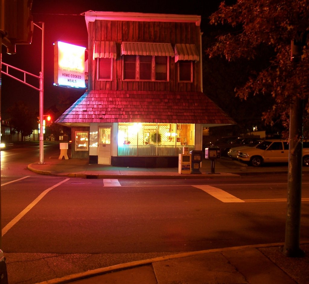 Knotty Pine Cafe......(1622394350)