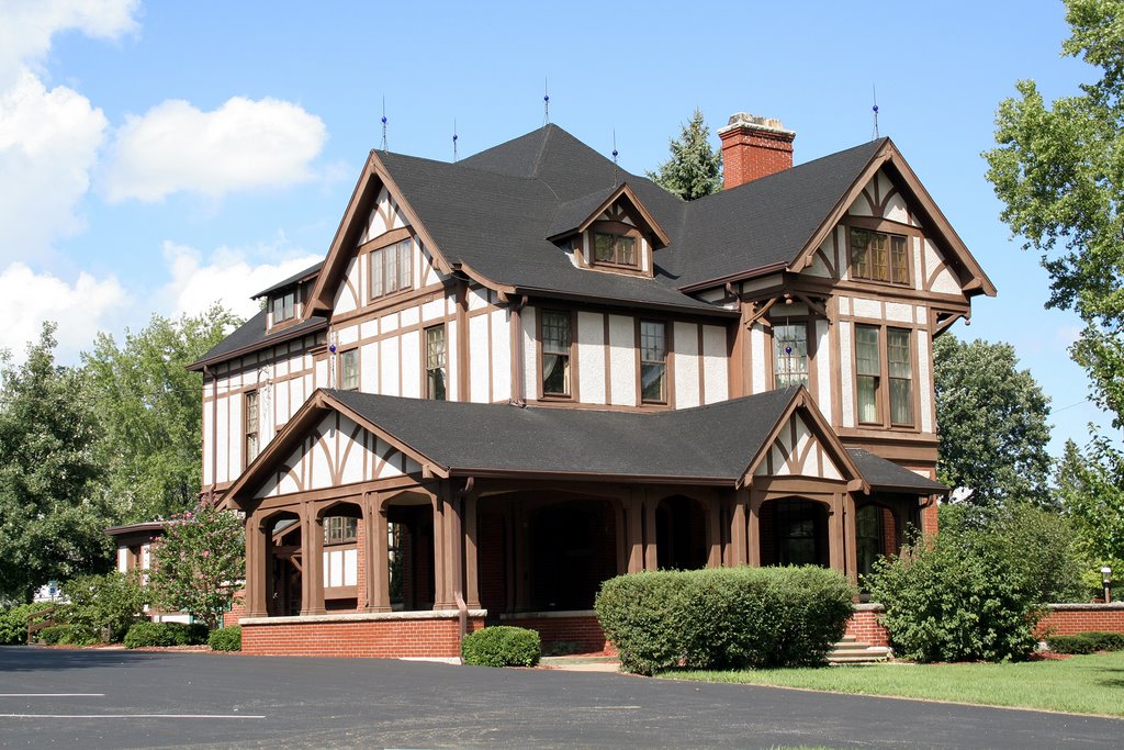 Elliot House