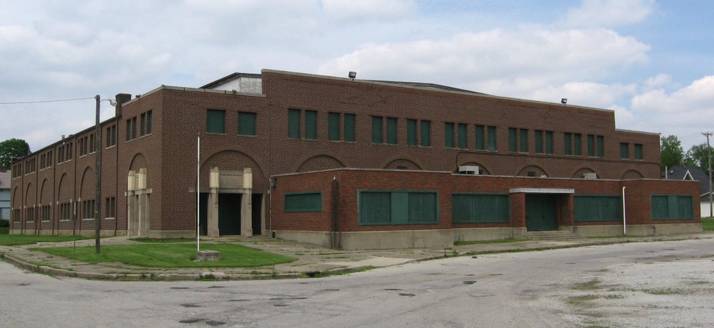 Marion Coliseum.  Famous former home of Marion Giants.  Site of state record 9 overtime regional game won by tiny Swayzee.