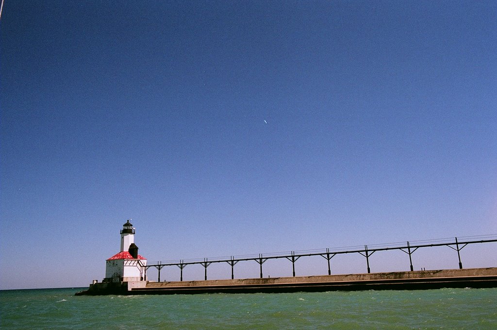 Michigan City East Pierhead Lighthouse 07/08