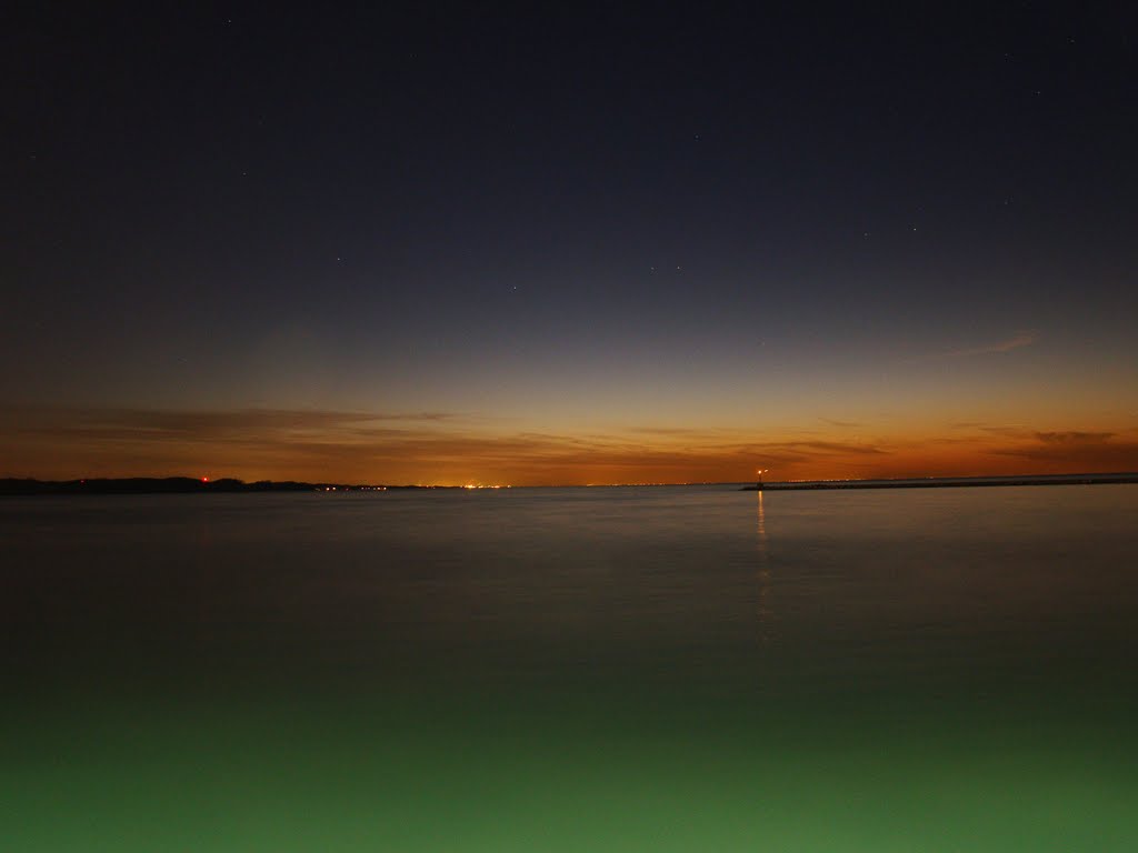 DSC05035 Michigan City Shores at night - W view