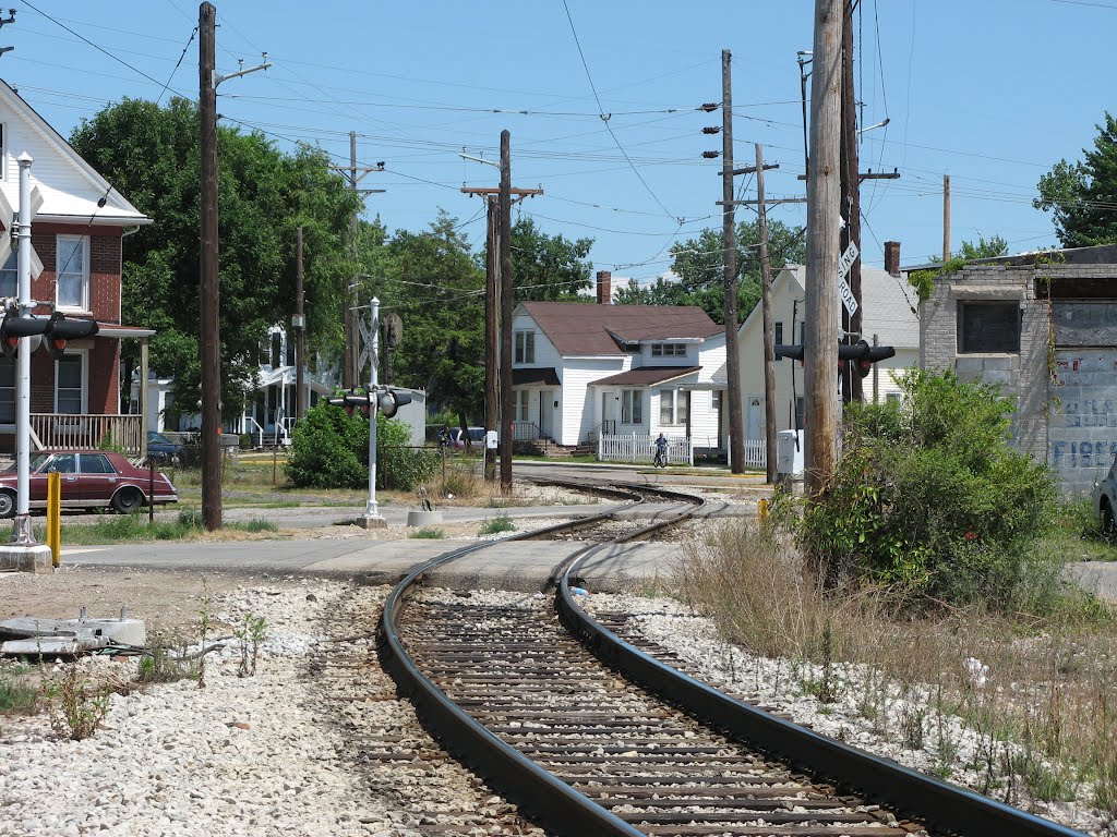 the South Shore Railroad "S" curve, from W.10th to W. 11th St., Michigan City, Indiana