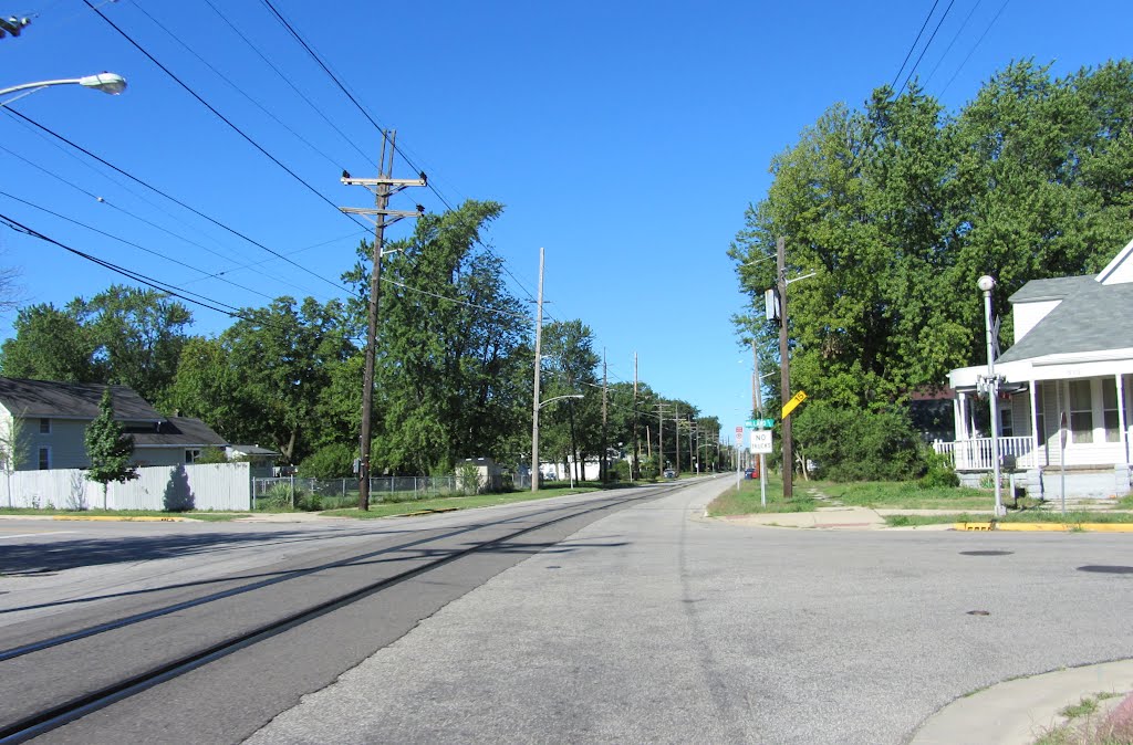 10th St Trackage