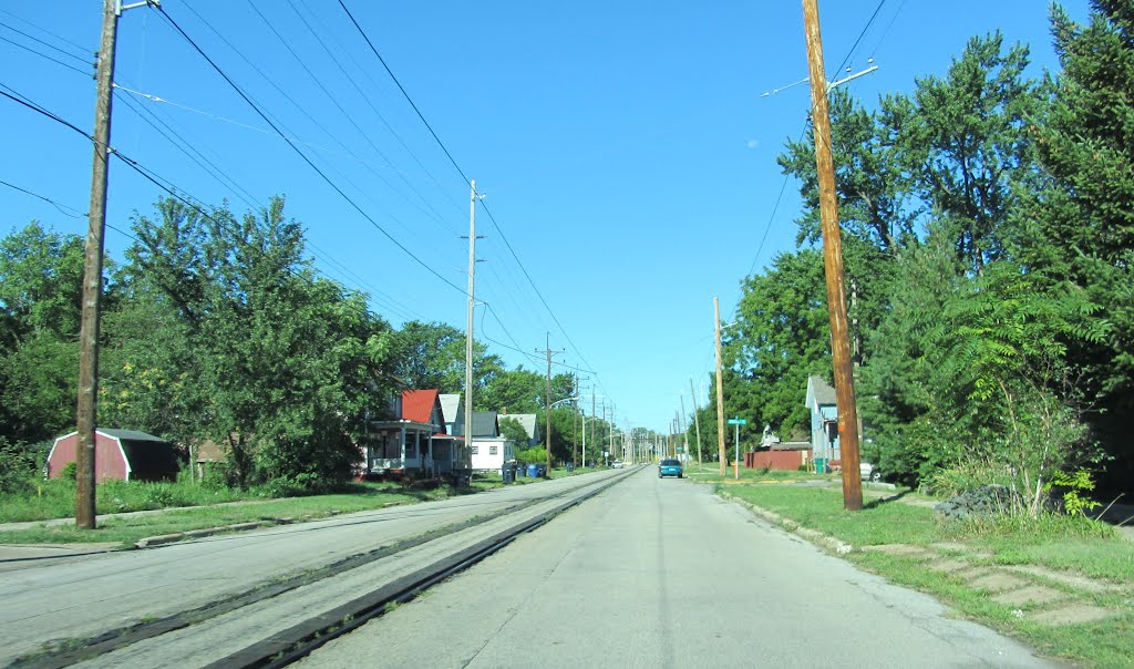10th St Trackage