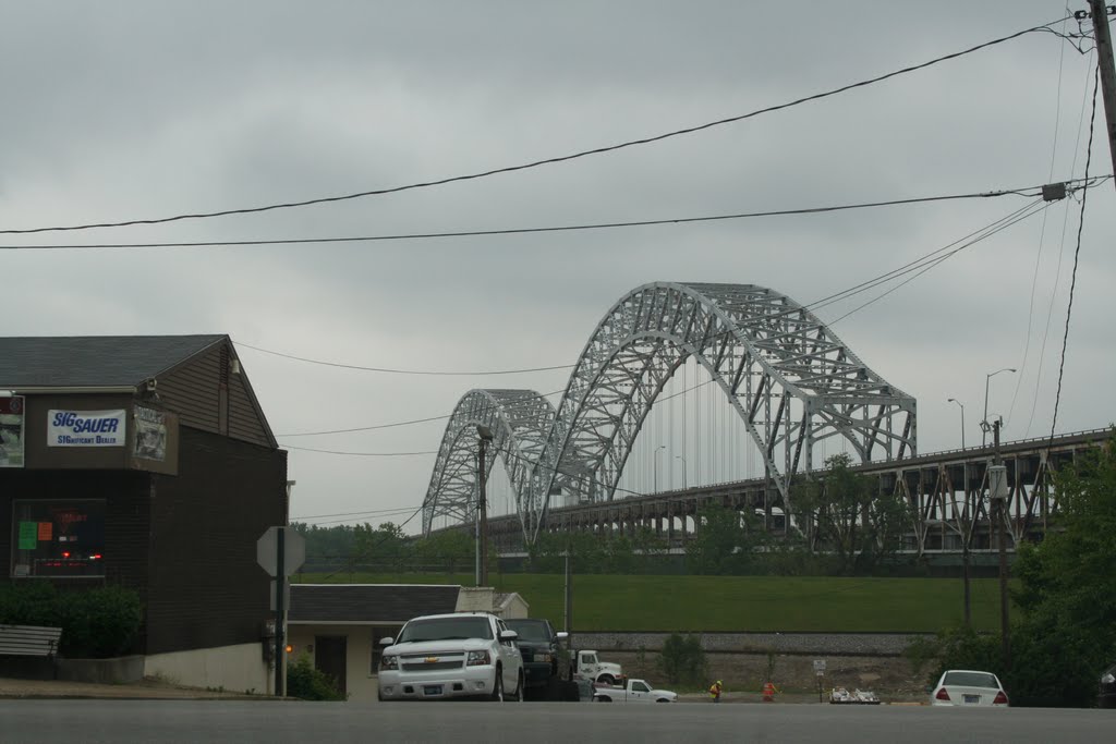New Albany, Sherman Minton Bridge