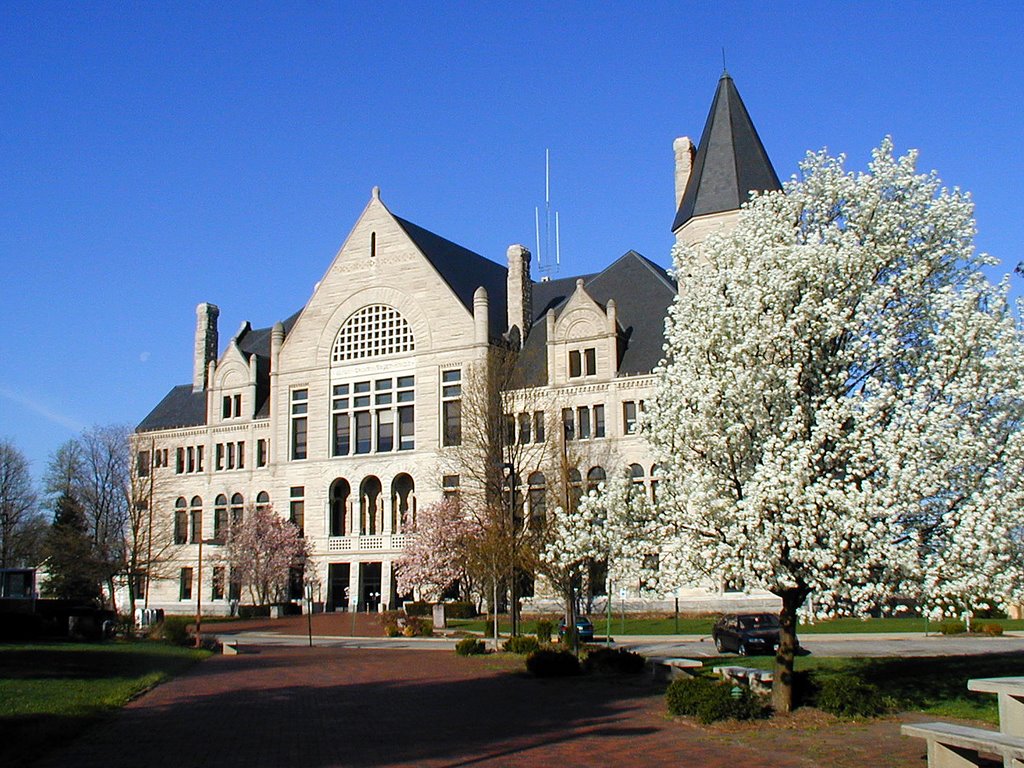 Wayne County, Indiana Courthouse in Spring