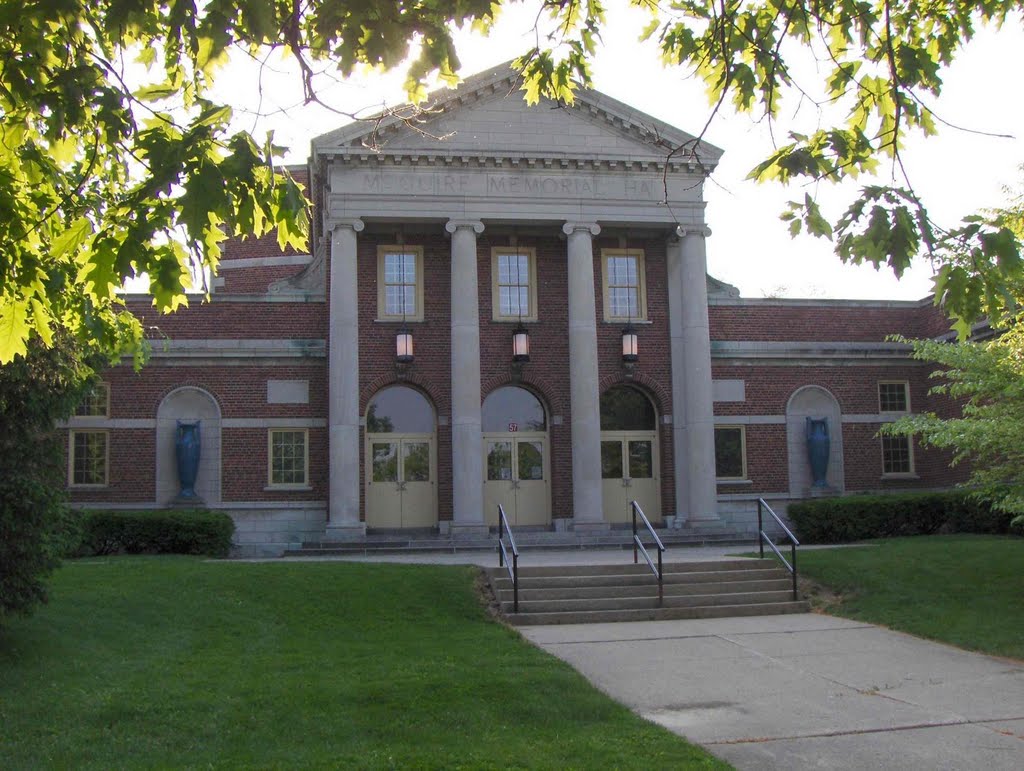 Richmond Art Museum, GLCT