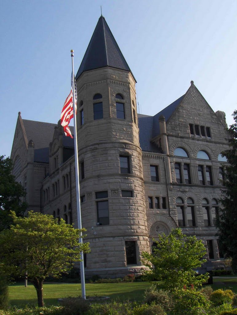 Wayne County Courthouse, GLCT
