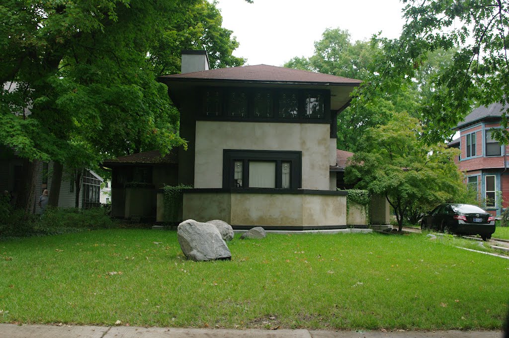 Frank Lloyd Wright House
