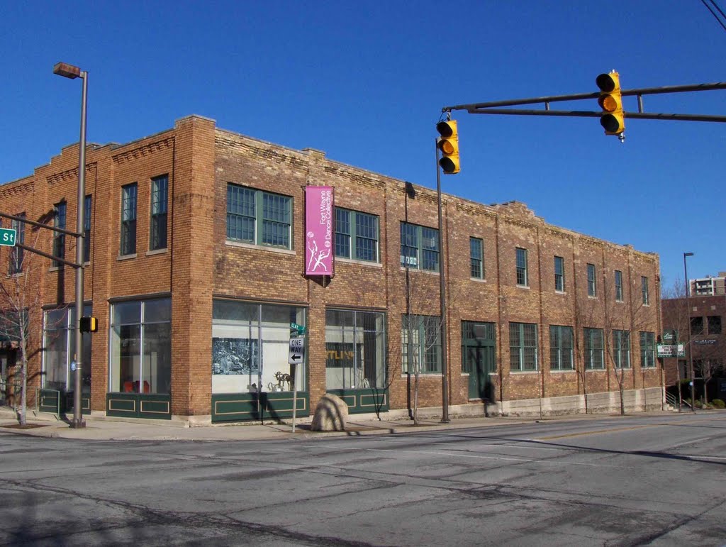 Hall Community Arts Center, GLCT