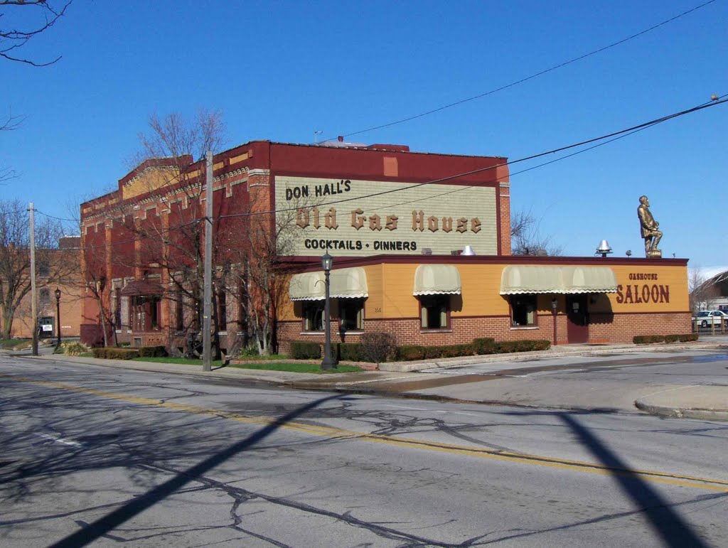 Don Halls Old Gas House, GLCT