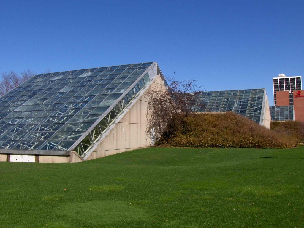 Foellinger-Freimann Botanical Conservatory, GLCT