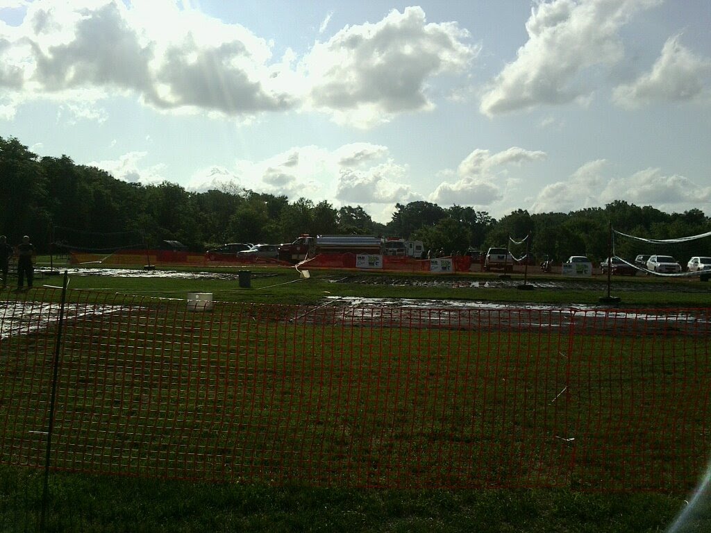 Jayceess Mud Volleyball