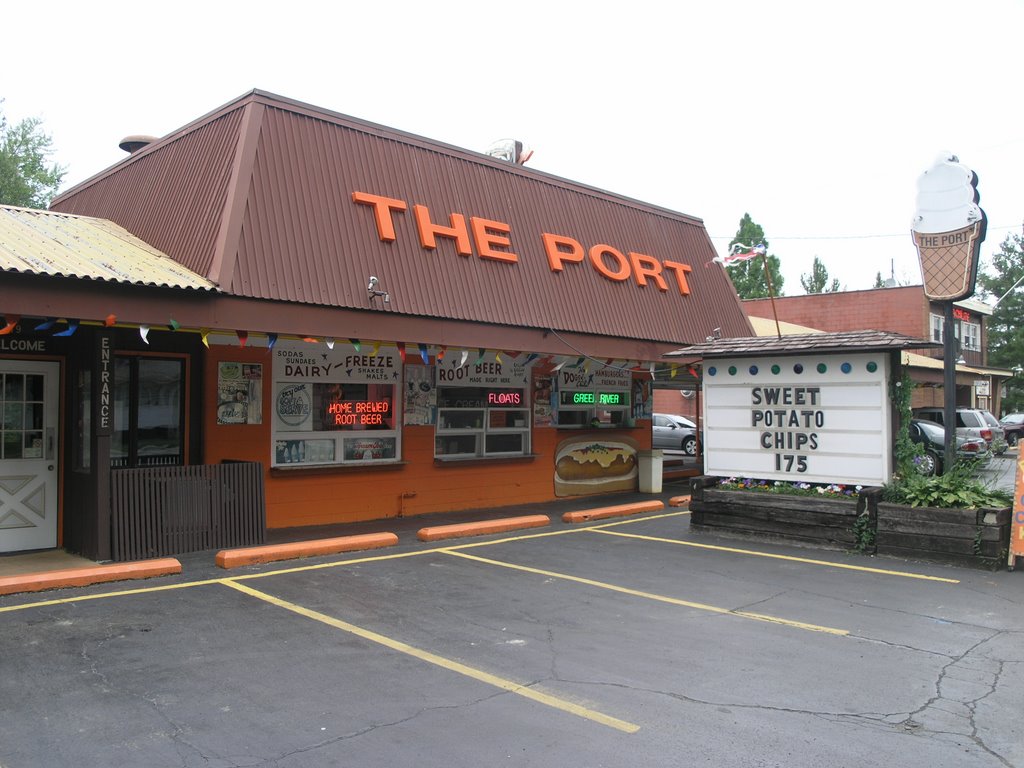 The Port Drive-In - Chesterton, IN