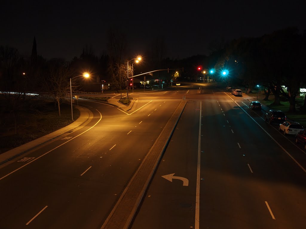 La Riviera & Watt Ave. on/off-ramp at night