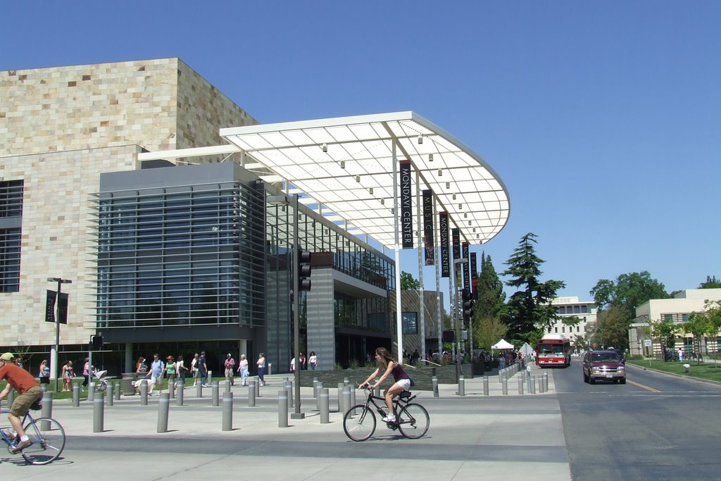 Mondavi Center in Sunshine