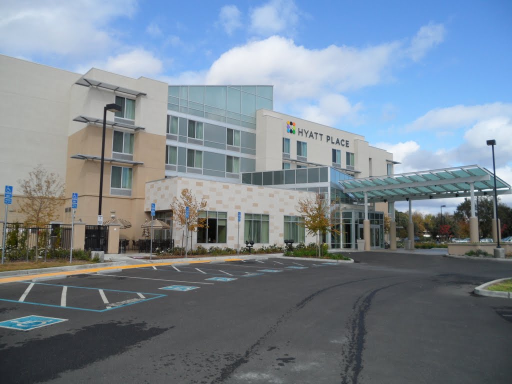 Hyatt Place, UC Davis
