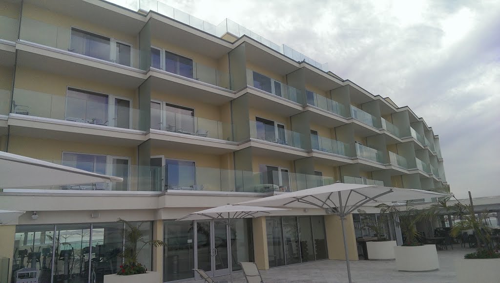 Pier South Hotel