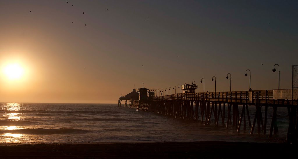 Sunset at Imperial Beach Pier, splatmanoz 2005