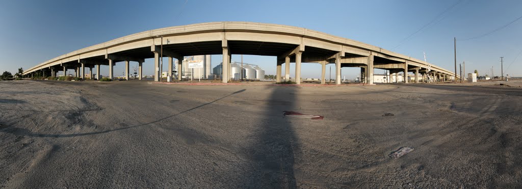 Golden State Blvd Overhead, North Avenue, BNSF, and Union Pacific Tracks, 10/2011