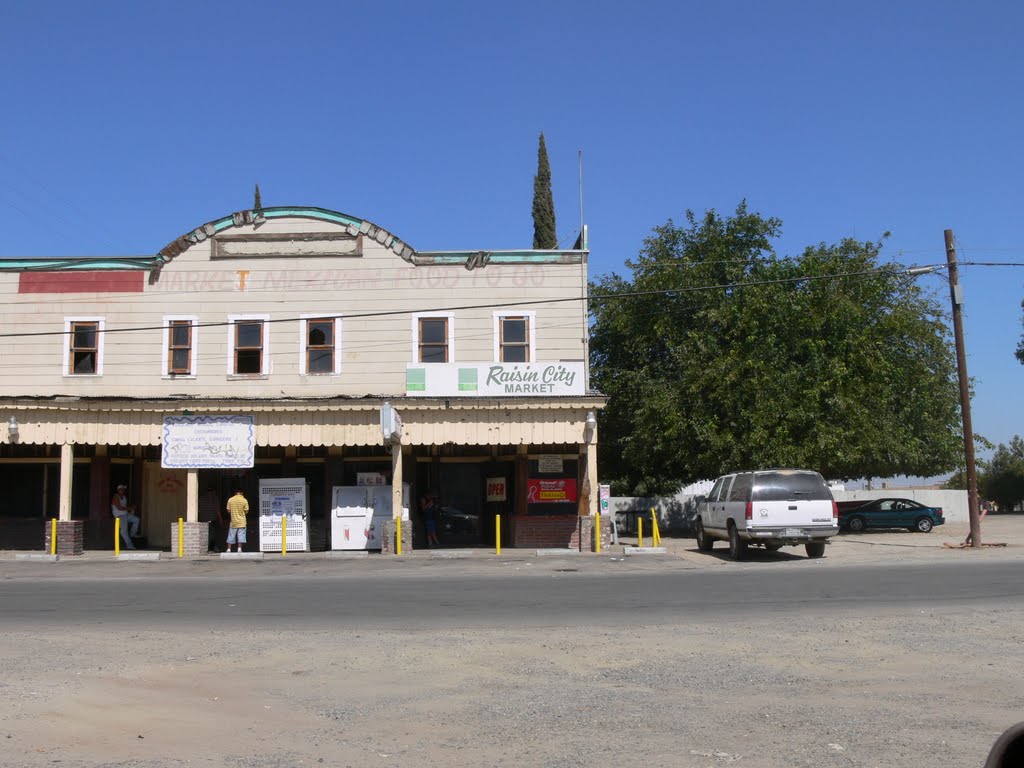 Raisin City California Market