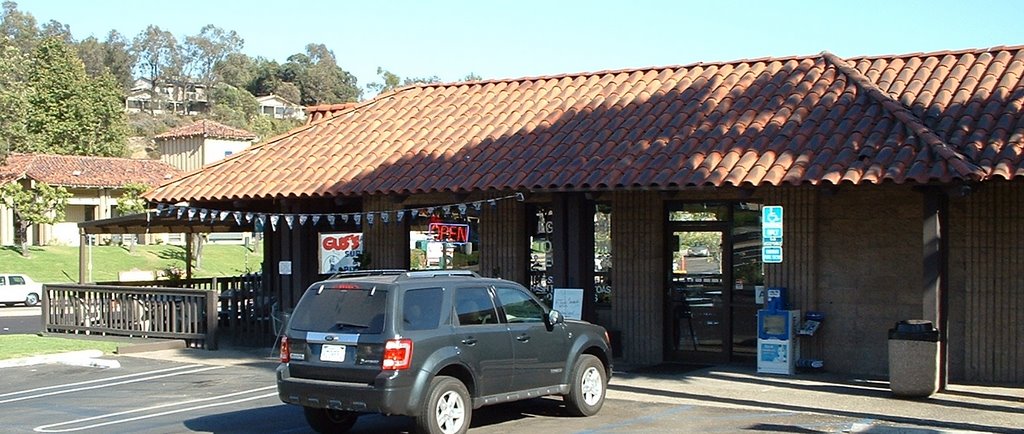 Guss Pizza & Subs