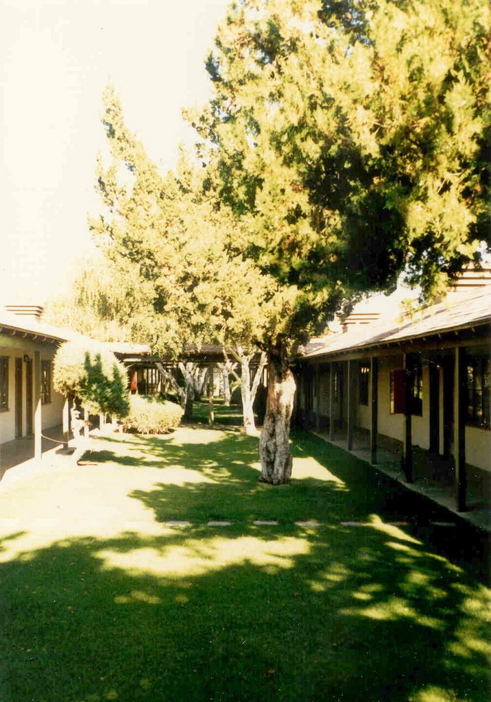 Antalope Valley Inn, Lancaster, CA