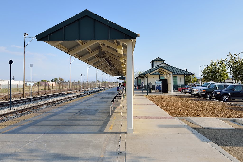 Lancaster, CA Metrolink Railway Station