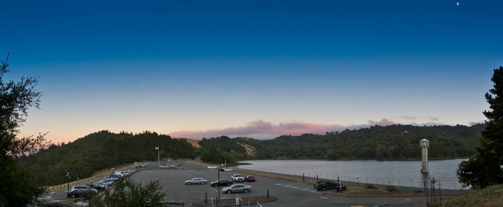 Dusk Panorama - Lafayette Reservoir Promenade