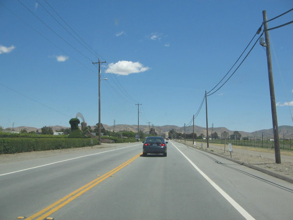 S Livermore Ave | 23May2010