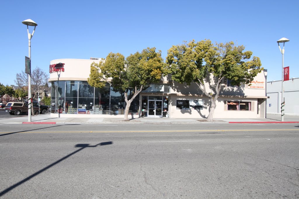 Monument Auto Parts