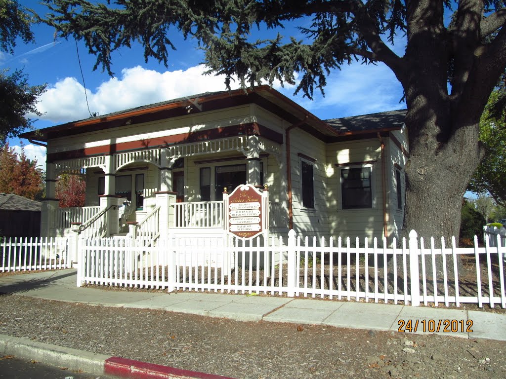 Arbour House - the style of a Spanish hacienda
